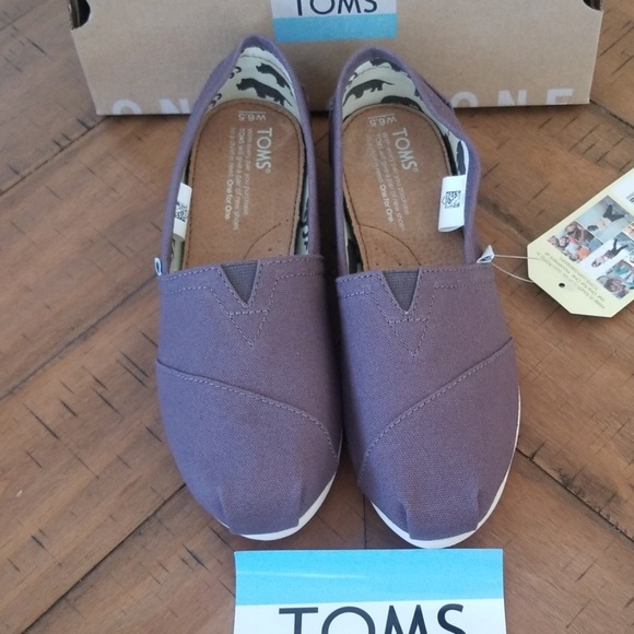 🆕️ TOMS - Picture 2 of 7